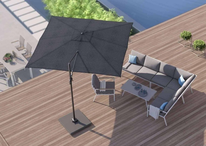 Duży parasol tarasowy – prosty sposób na relaks!